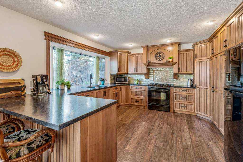 MLS® A2267832 - 1006 9 Street N in Staffordville Lethbridge, Residential