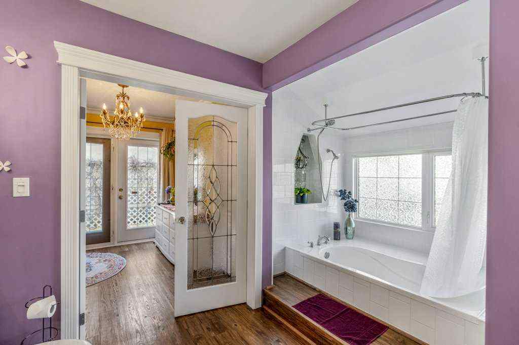 MLS® A2267832 - 1006 9 Street N in Staffordville Lethbridge, Residential