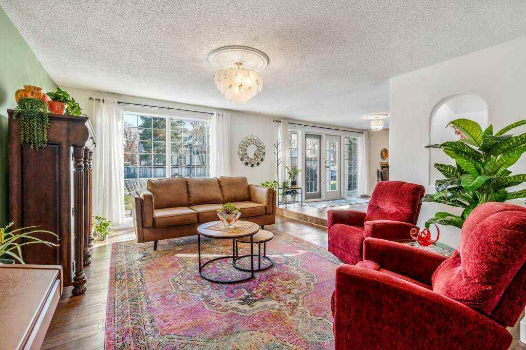 MLS® A2267832 - 1006 9 Street N in Staffordville Lethbridge, Residential