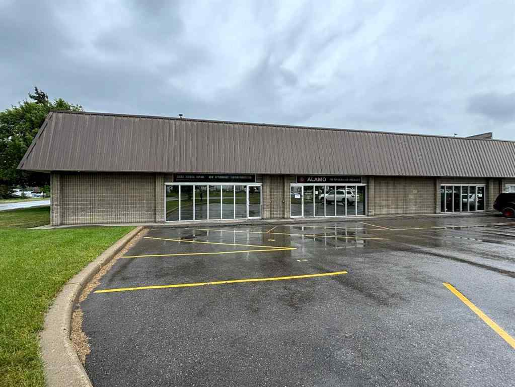 MLS® A2267834 - Unit #29/30 5225 6 Street NE in Skyline West Calgary, Commercial