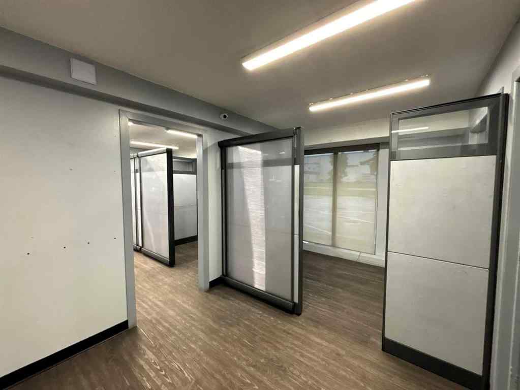 MLS® A2267834 - Unit #29/30 5225 6 Street NE in Skyline West Calgary, Commercial