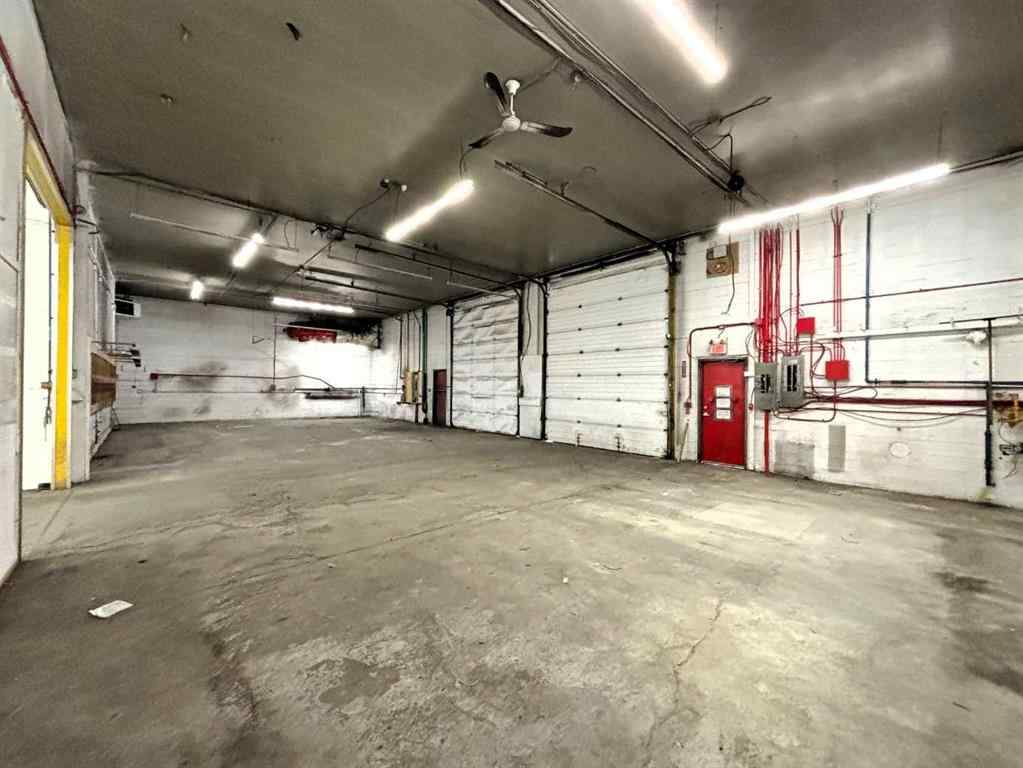 MLS® A2267834 - Unit #29/30 5225 6 Street NE in Skyline West Calgary, Commercial