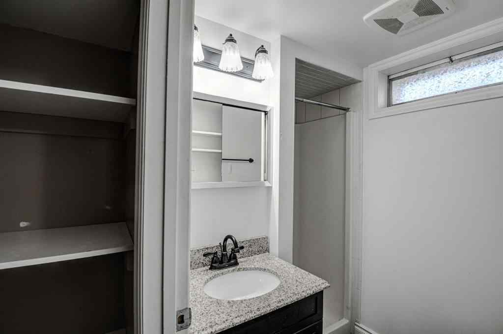 MLS® A2267837 - 6011 Centre Street NW in Thorncliffe Calgary, Residential