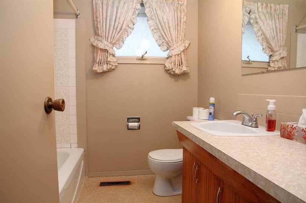 MLS® A2267839 - 61 Alberta Crescent  in West Lloydminster Lloydminster, Residential