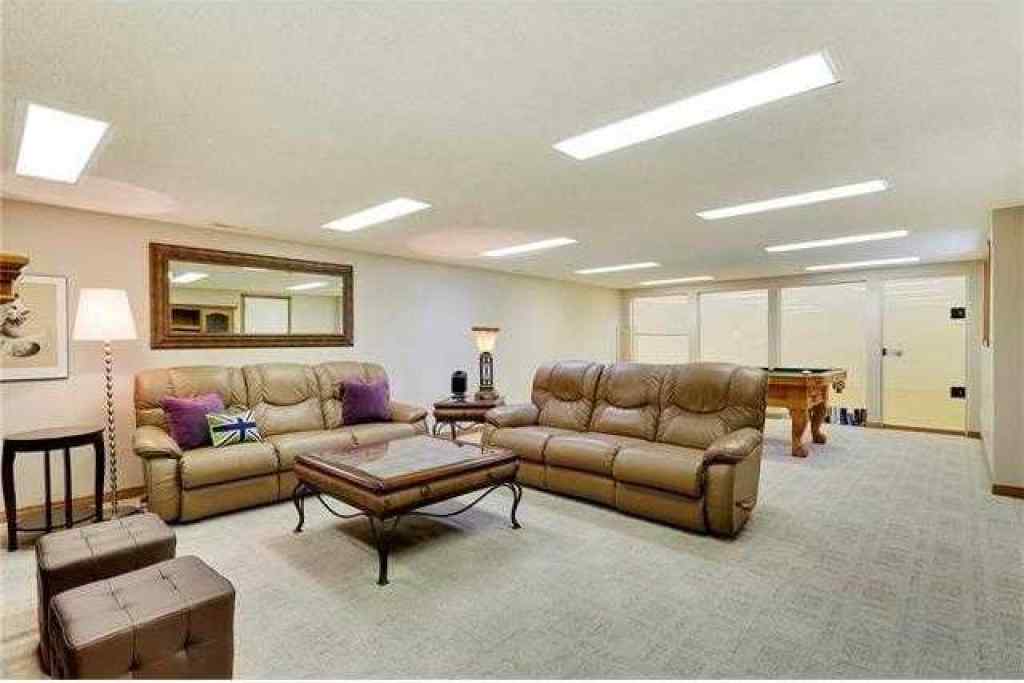 MLS® A2267841 - 175 Pumpvalley Court SW in Pump Hill Calgary, Residential