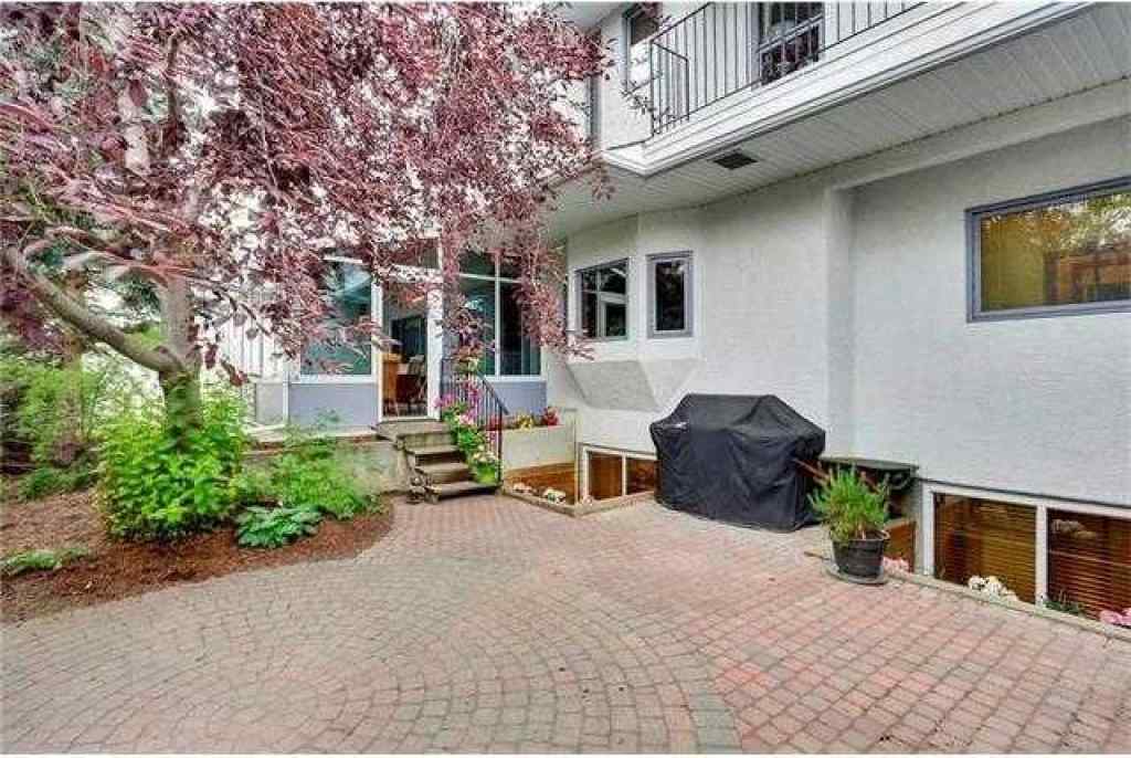 MLS® A2267841 - 175 Pumpvalley Court SW in Pump Hill Calgary, Residential