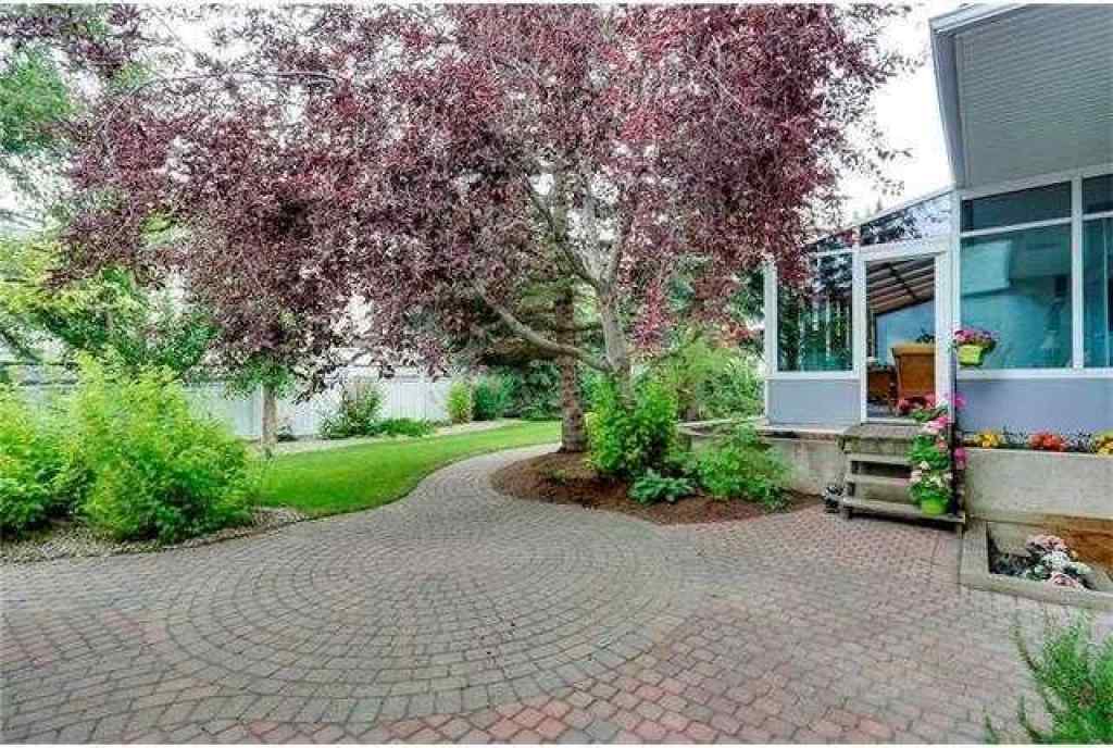 MLS® A2267841 - 175 Pumpvalley Court SW in Pump Hill Calgary, Residential