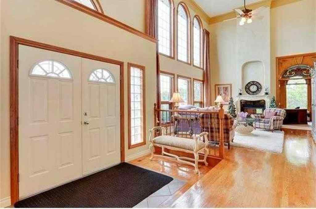 MLS® A2267841 - 175 Pumpvalley Court SW in Pump Hill Calgary, Residential