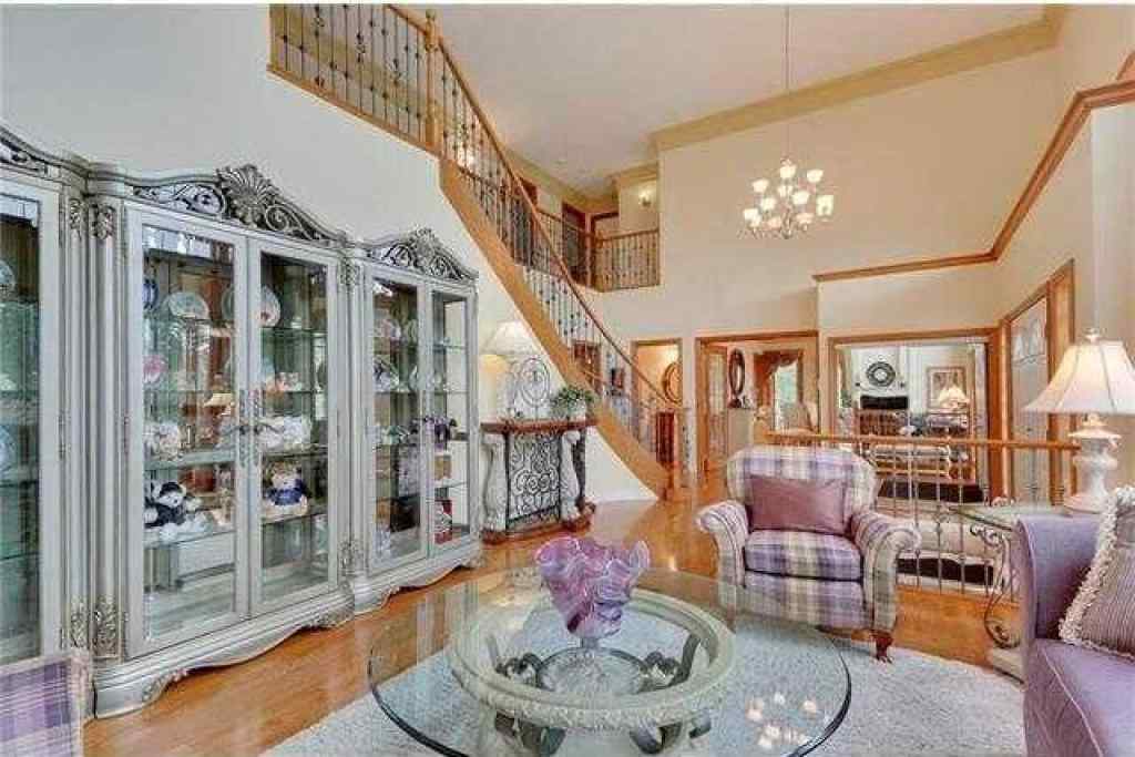 MLS® A2267841 - 175 Pumpvalley Court SW in Pump Hill Calgary, Residential