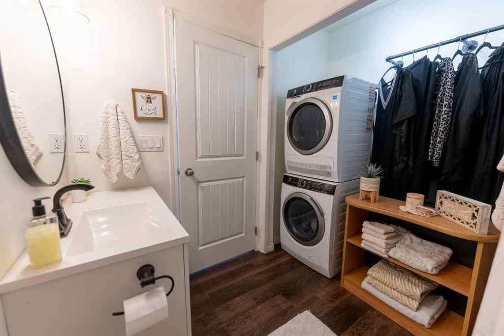 MLS® A2267843 - 6 Rolling Hills Bay  in Rolling Hills Blackfalds, Residential