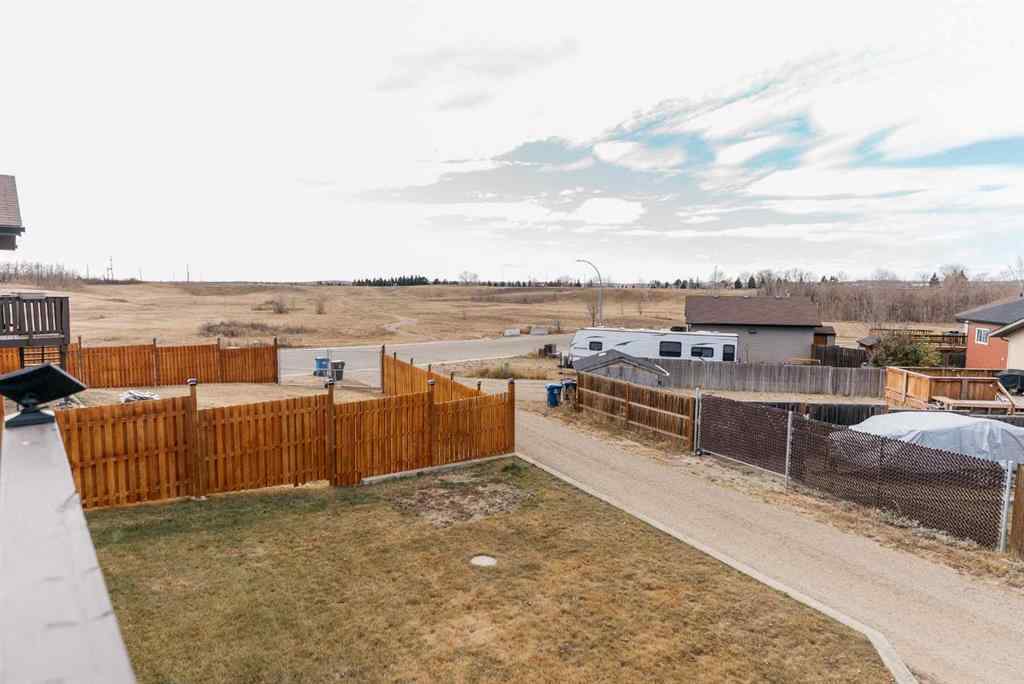 MLS® A2267843 - 6 Rolling Hills Bay  in Rolling Hills Blackfalds, Residential