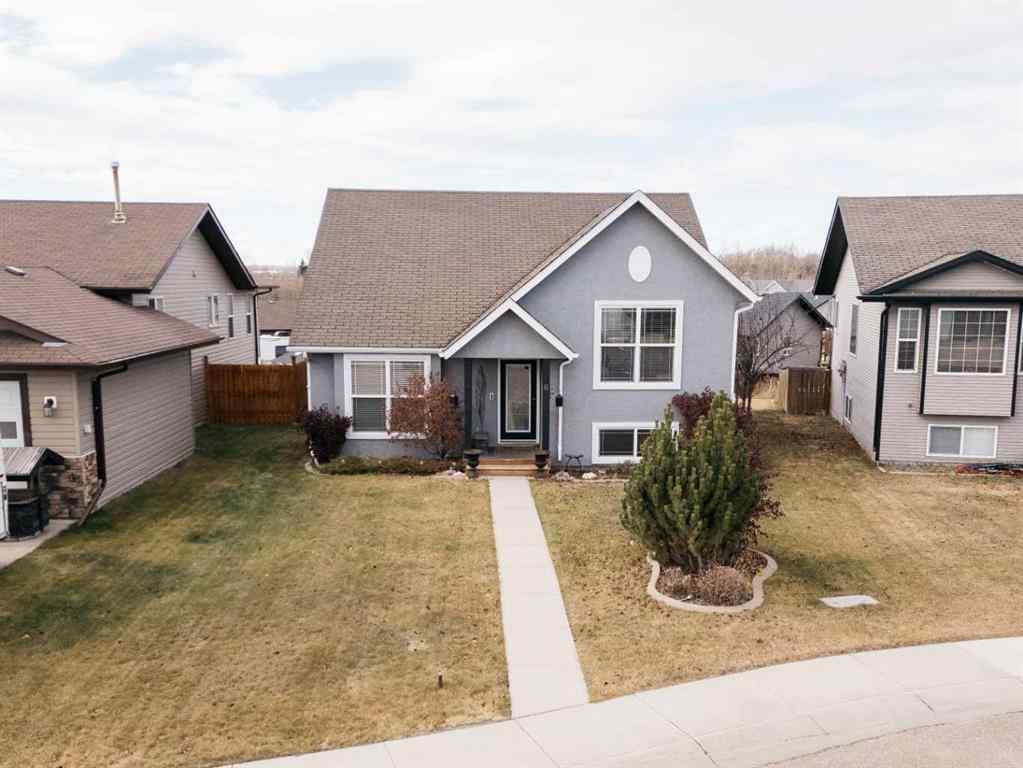 MLS® A2267843 - 6 Rolling Hills Bay  in Rolling Hills Blackfalds, Residential