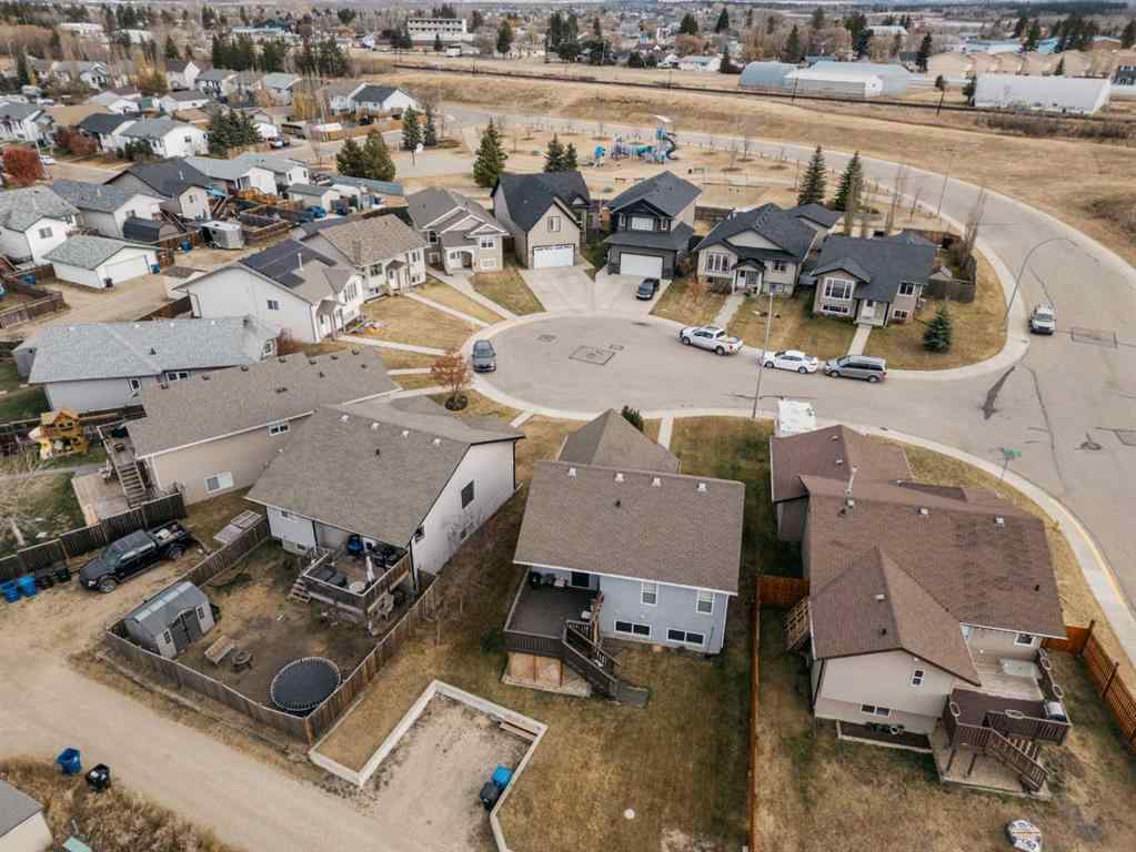 MLS® A2267843 - 6 Rolling Hills Bay  in Rolling Hills Blackfalds, Residential