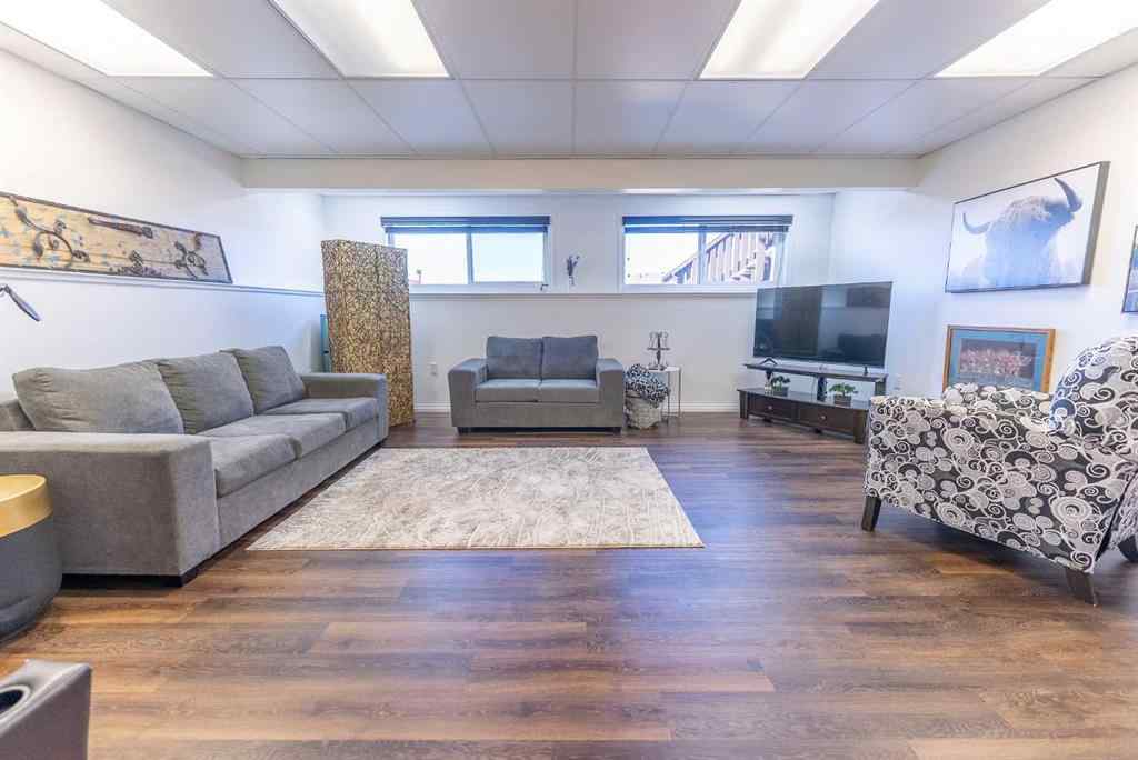 MLS® A2267843 - 6 Rolling Hills Bay  in Rolling Hills Blackfalds, Residential