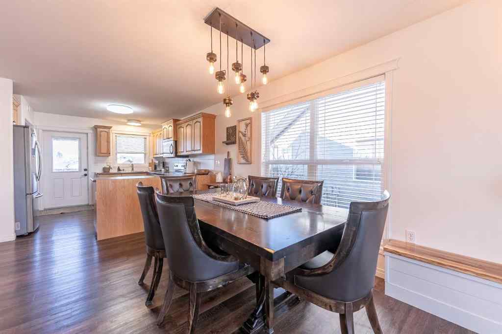 MLS® A2267843 - 6 Rolling Hills Bay  in Rolling Hills Blackfalds, Residential