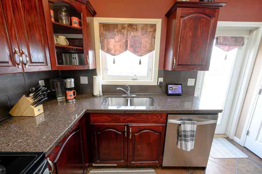 MLS® A2267851 - 12813 88A Street  in Crystal Lake Estates Grande Prairie, Residential