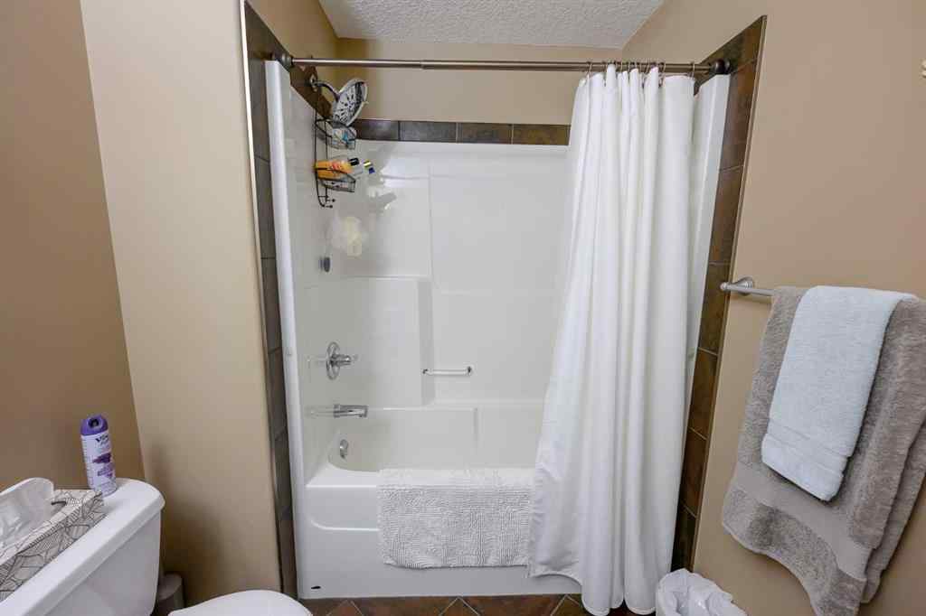 MLS® A2267851 - 12813 88A Street  in Crystal Lake Estates Grande Prairie, Residential