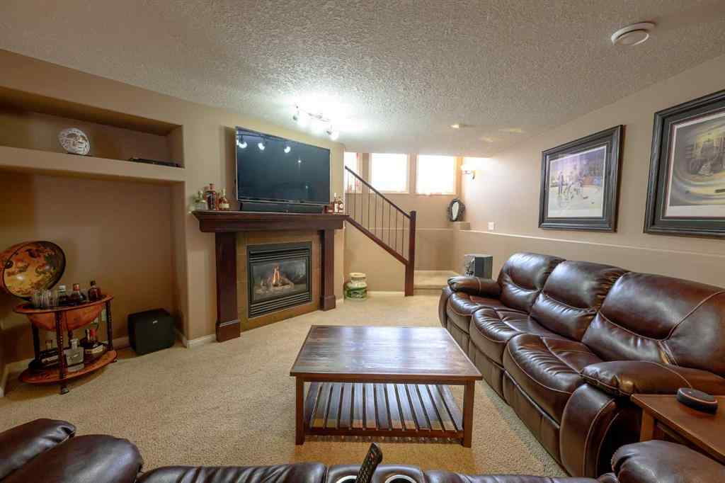 MLS® A2267851 - 12813 88A Street  in Crystal Lake Estates Grande Prairie, Residential