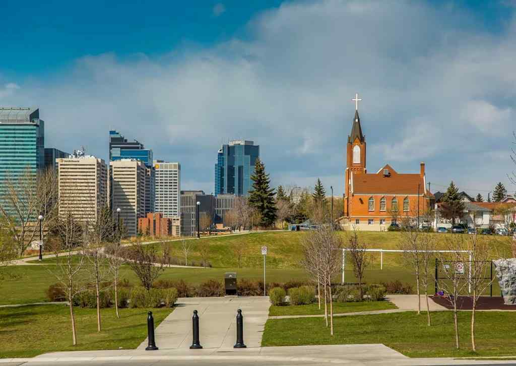 MLS&reg; # A2267854 - 643 Regal Park NE in Renfrew Calgary, Residential Open Houses