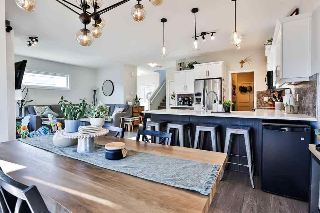 MLS® A2267856 - 128 Cabot Landing W in Garry Station Lethbridge, Residential