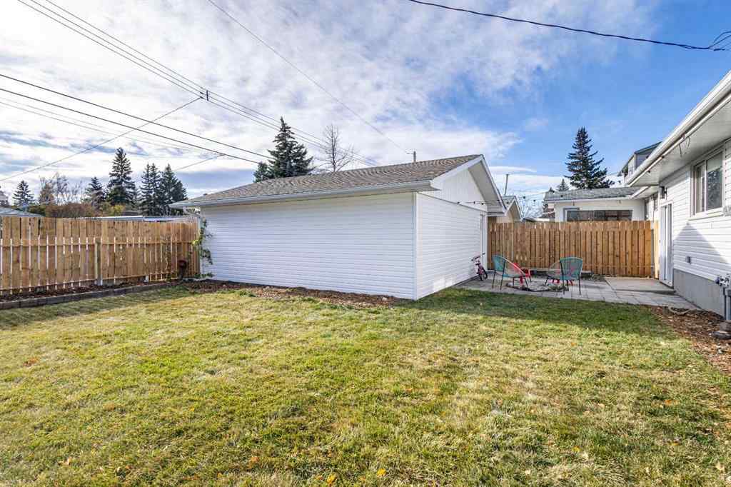 MLS® A2267859 - 4812 Verona Drive NW in Varsity Calgary, Residential