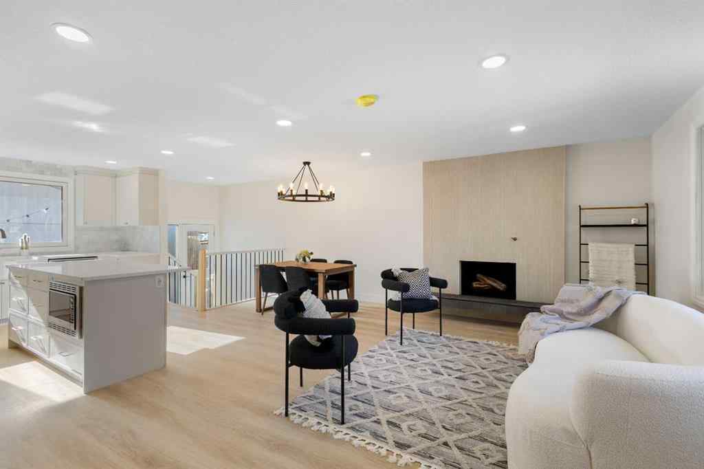 MLS® A2267859 - 4812 Verona Drive NW in Varsity Calgary, Residential