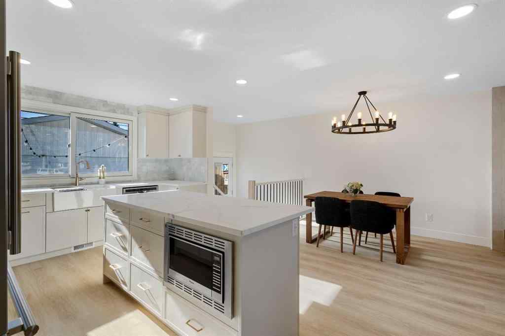 MLS® A2267859 - 4812 Verona Drive NW in Varsity Calgary, Residential