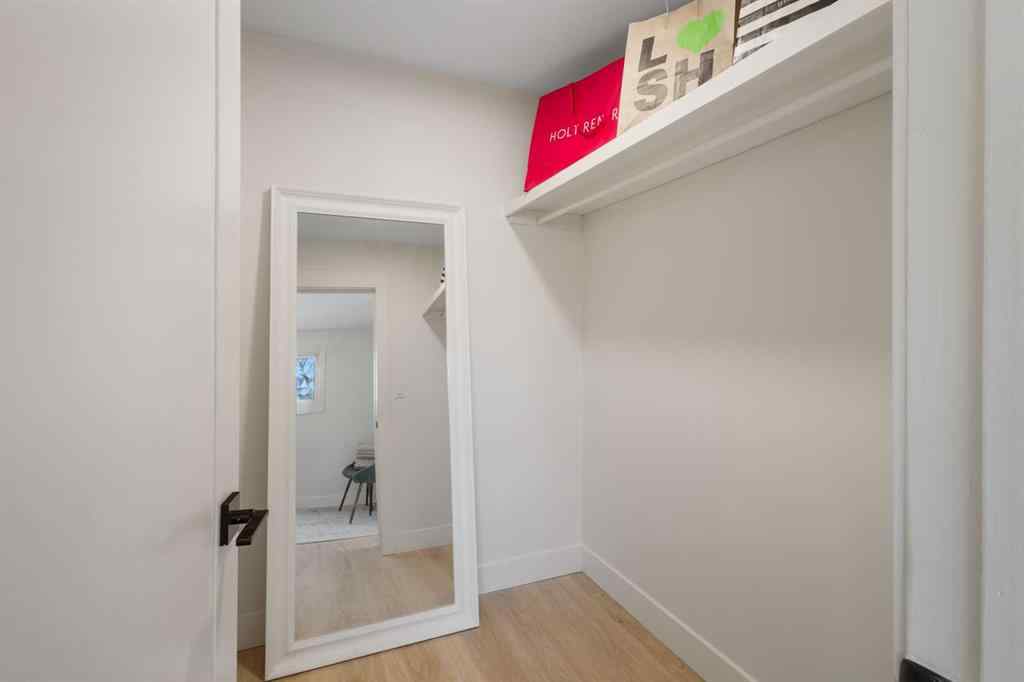 MLS® A2267859 - 4812 Verona Drive NW in Varsity Calgary, Residential