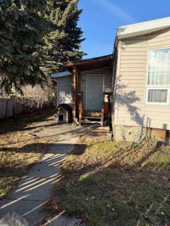 MLS® A2267861 - 52 Riverside Trailer Court   in NONE Whitecourt, Mobile