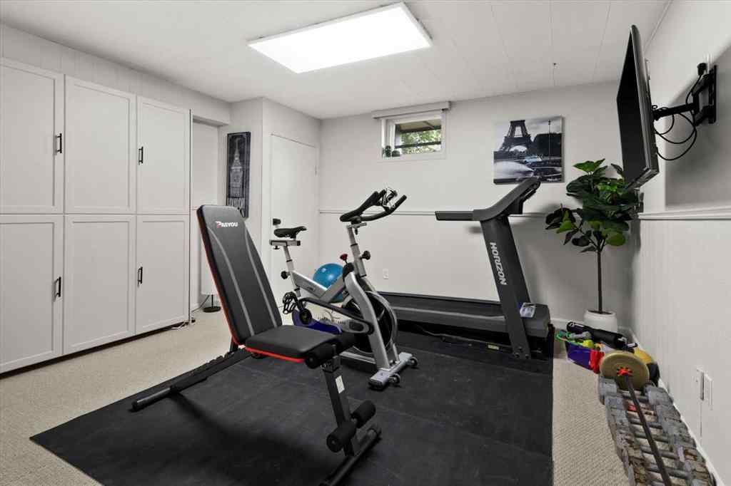 MLS® A2267867 - 5231 Sheldon Place NW in Montgomery Calgary, Residential