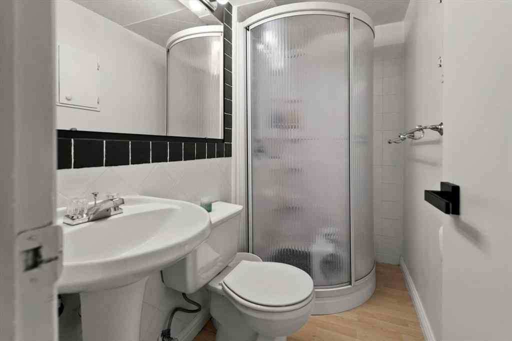 MLS® A2267867 - 5231 Sheldon Place NW in Montgomery Calgary, Residential