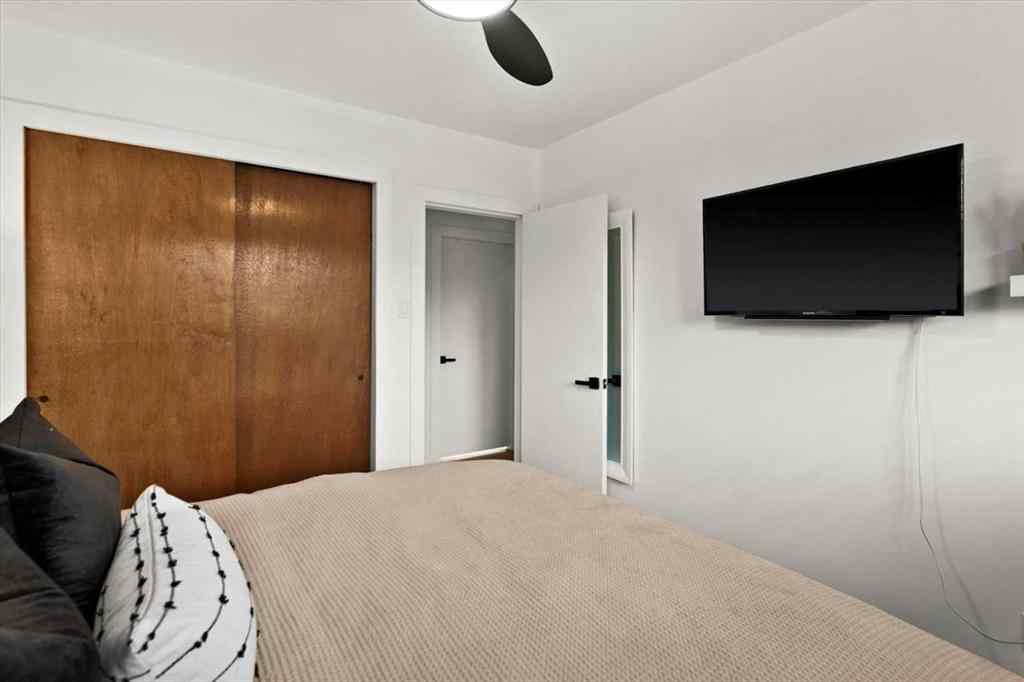 MLS® A2267867 - 5231 Sheldon Place NW in Montgomery Calgary, Residential