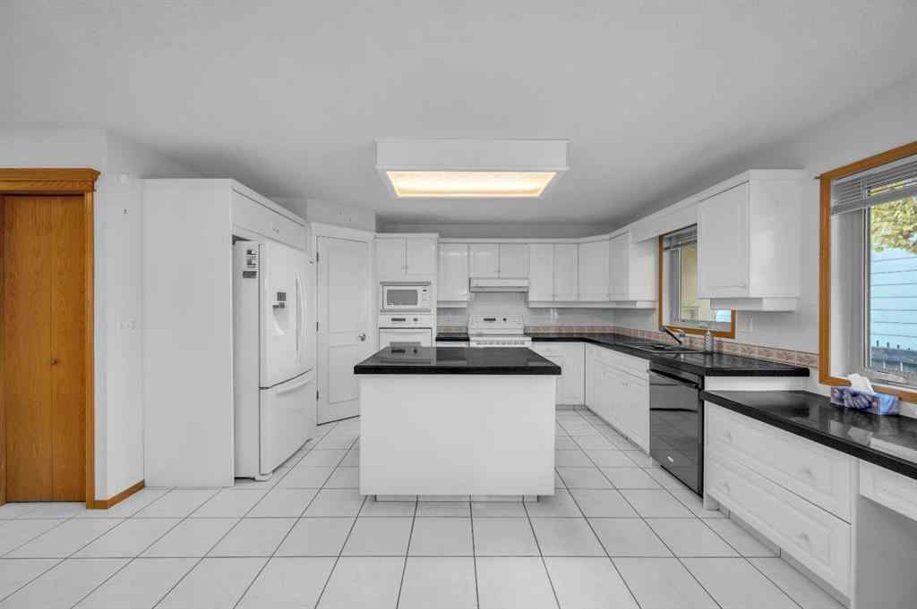 MLS® A2267869 - 13895 Evergreen Street SW in Evergreen Calgary, Residential