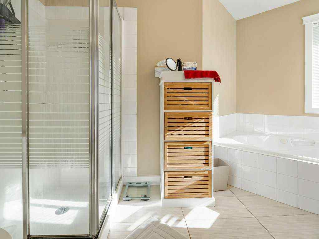 MLS® A2267871 - 425 FAIRMONT Boulevard S in Fairmont Lethbridge, Residential