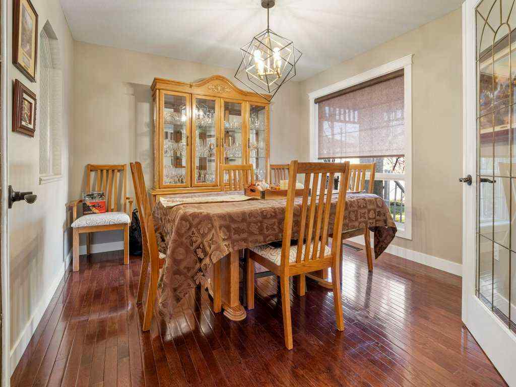 MLS® A2267871 - 425 FAIRMONT Boulevard S in Fairmont Lethbridge, Residential