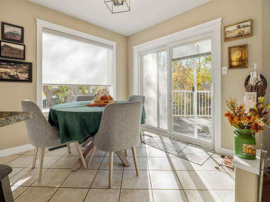 MLS® A2267871 - 425 FAIRMONT Boulevard S in Fairmont Lethbridge, Residential