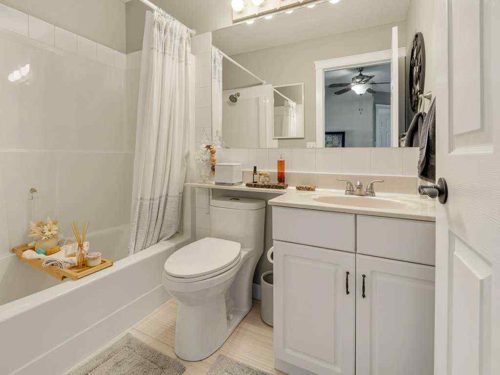 MLS® A2267871 - 425 FAIRMONT Boulevard S in Fairmont Lethbridge, Residential