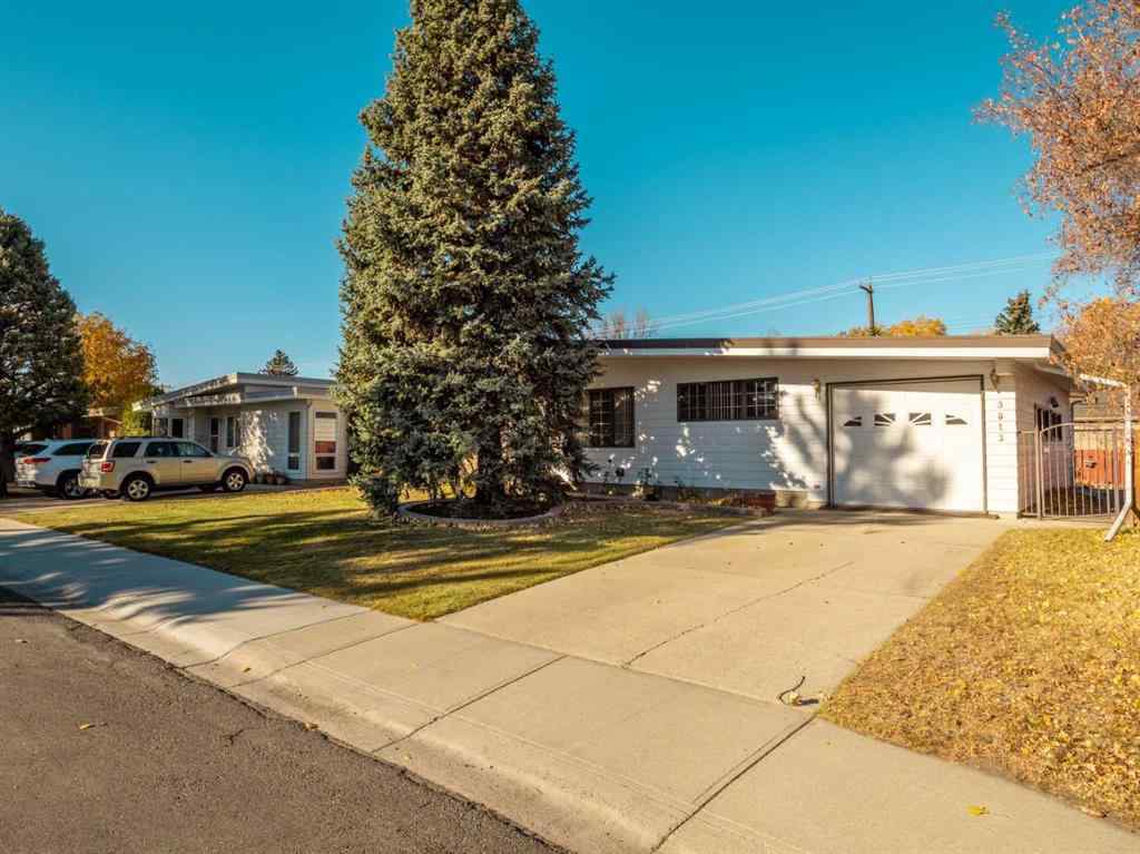 MLS® A2267877 - 3613 10A Avenue S in Lakeview Lethbridge, Residential
