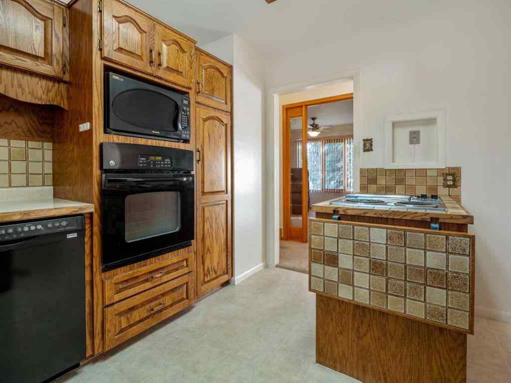 MLS® A2267877 - 3613 10A Avenue S in Lakeview Lethbridge, Residential