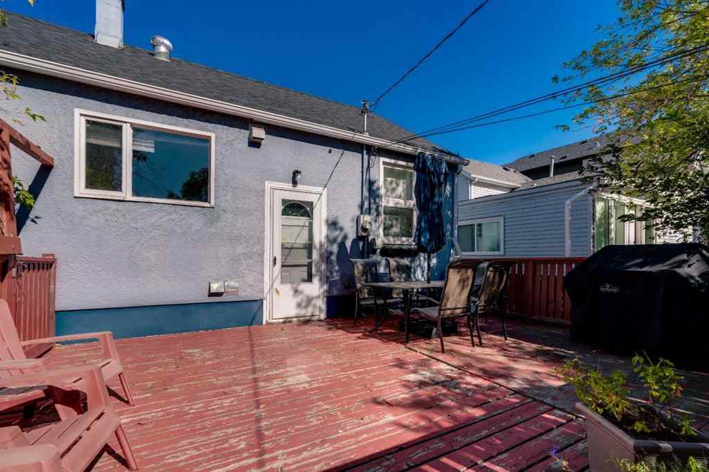 MLS® A2267878 - 129 18 Avenue NW in Tuxedo Park Calgary, Residential