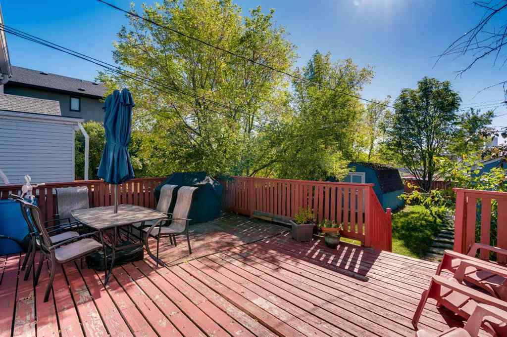 MLS® A2267878 - 129 18 Avenue NW in Tuxedo Park Calgary, Residential