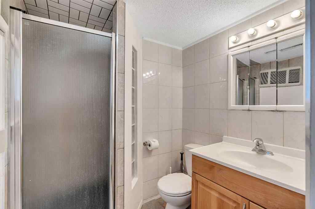 MLS® A2267878 - 129 18 Avenue NW in Tuxedo Park Calgary, Residential