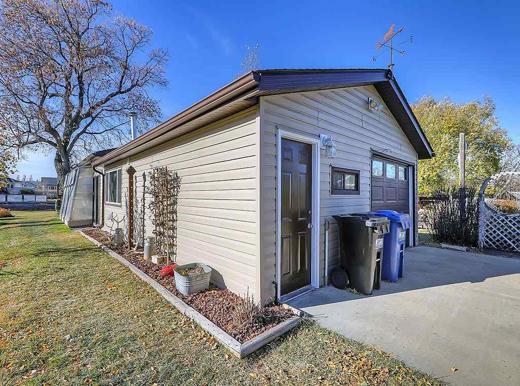 MLS® A2267879 - 2117 26 Avenue  in NONE Nanton, Residential