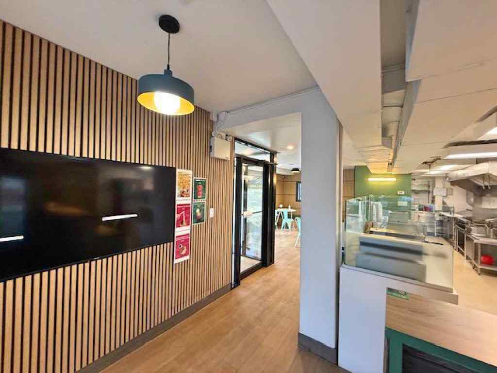 MLS® A2267882 -     in  Calgary, Commercial