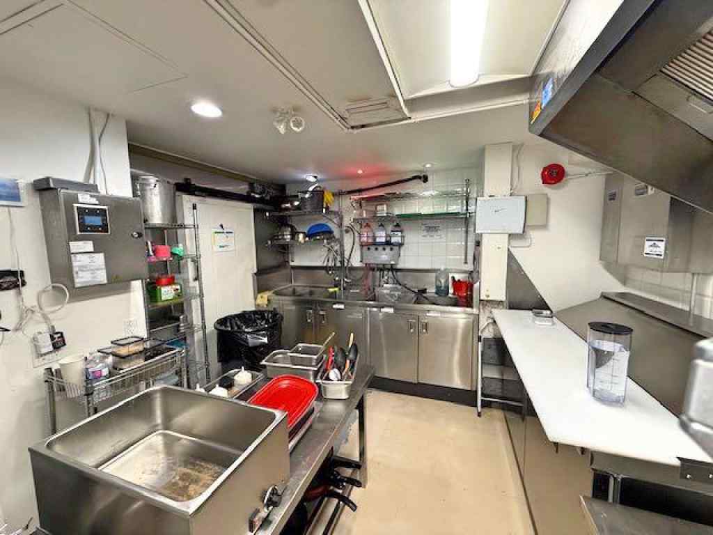 MLS&reg; # A2267882 - Unit #1 2015 4 Street SW in Mission Calgary, Commercial Open Houses