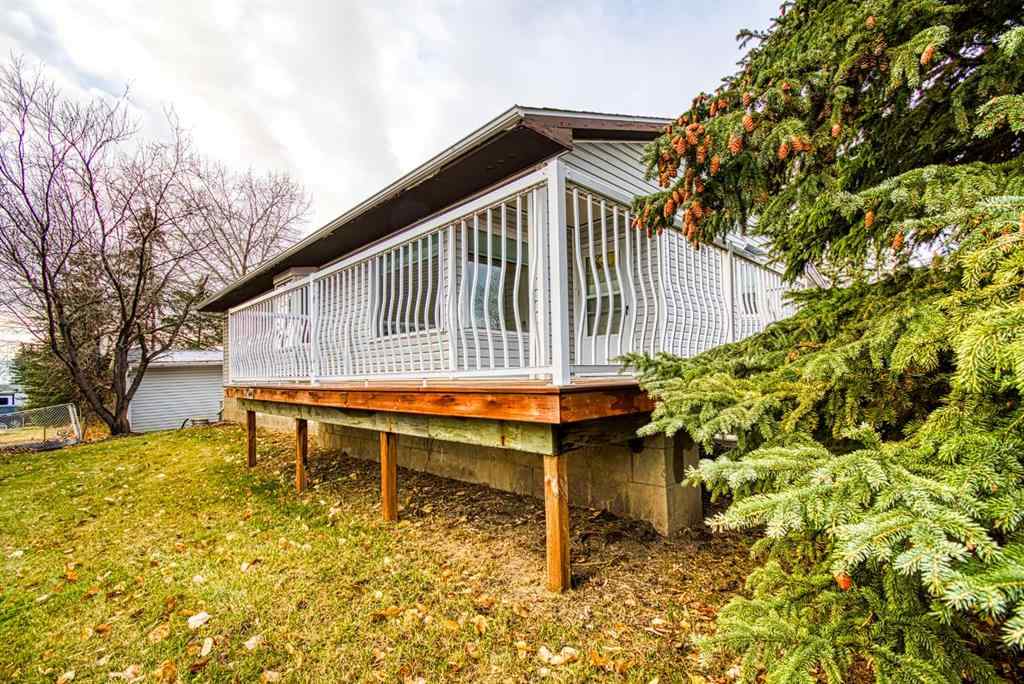 MLS® A2267883 - 1015 6th Avenue  in N/A Beaverlodge, Residential