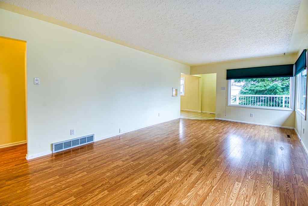 MLS® A2267883 - 1015 6th Avenue  in N/A Beaverlodge, Residential