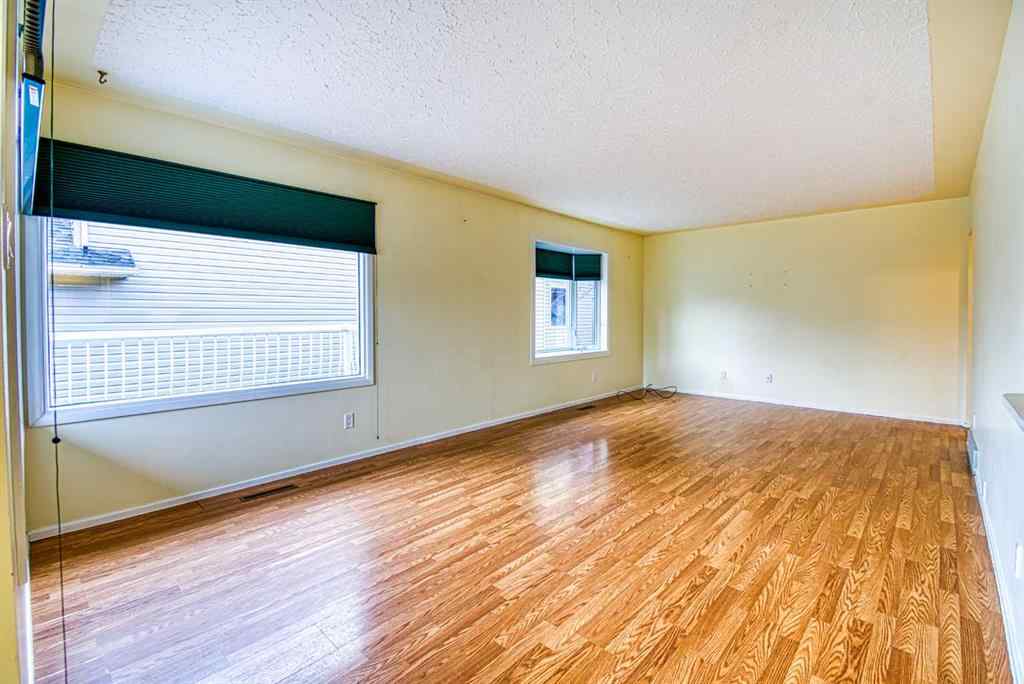 MLS® A2267883 - 1015 6th Avenue  in N/A Beaverlodge, Residential