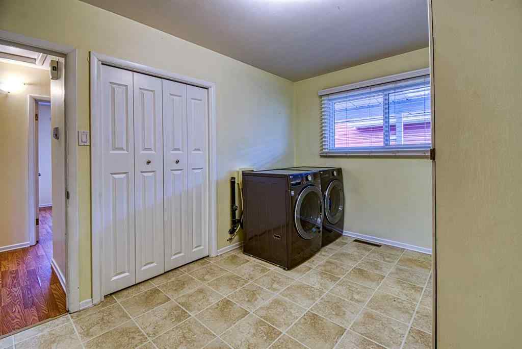 MLS® A2267883 - 1015 6th Avenue  in N/A Beaverlodge, Residential