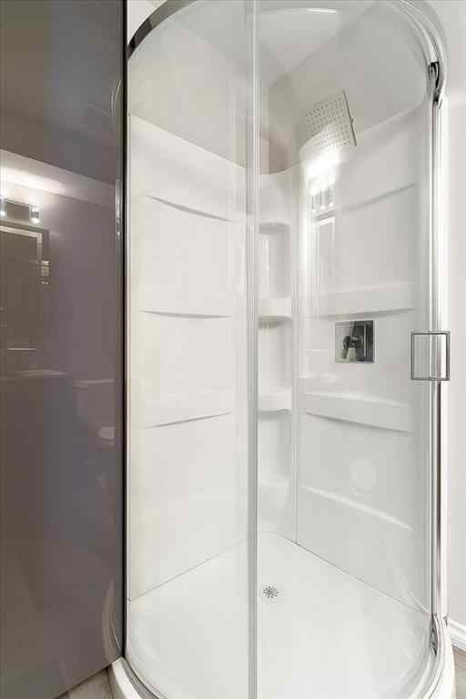 MLS® A2267885 - 6337 93 Street  in Country Club Estates Grande Prairie, Residential